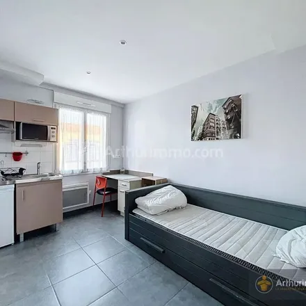 Rent this 1 bed apartment on 22 boulevard Desaix in 63000 Clermont-Ferrand, France
