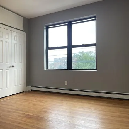 Image 2 - 39 Audubon Avenue, West Bergen, Jersey City, NJ 07305, USA - Condo for sale