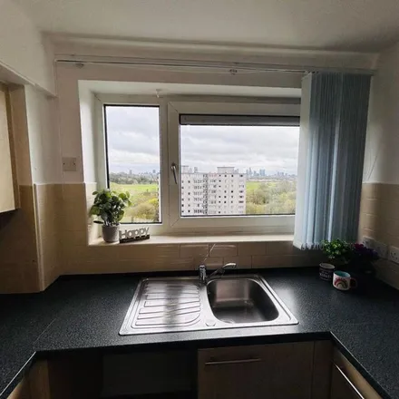 Image 9 - Kersal Way, Salford, M7 3GS, United Kingdom - Apartment for rent