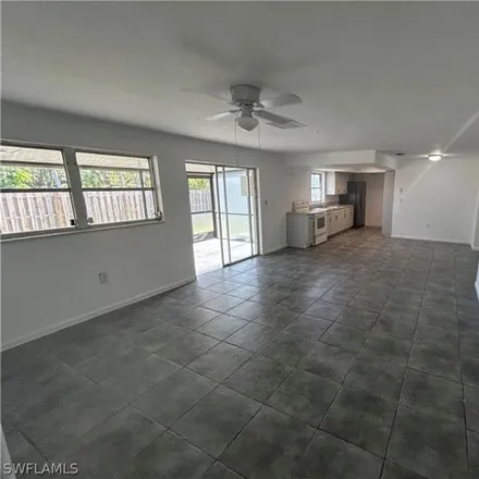 Image 7 - 673 July Circle, Palm Island, North Fort Myers, FL 33903, USA - House for sale