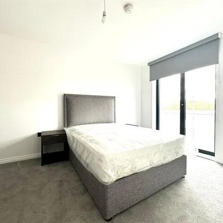 Rent this 2 bed apartment on Whitehall Road Gildersome in Whitehall Road, Drighlington