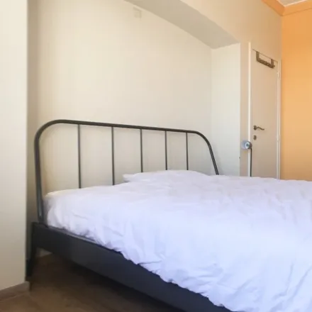 Rent this 3 bed room on Place Général Meiser - Generaal Meiserplein 12 in 1030 Schaerbeek - Schaarbeek, Belgium