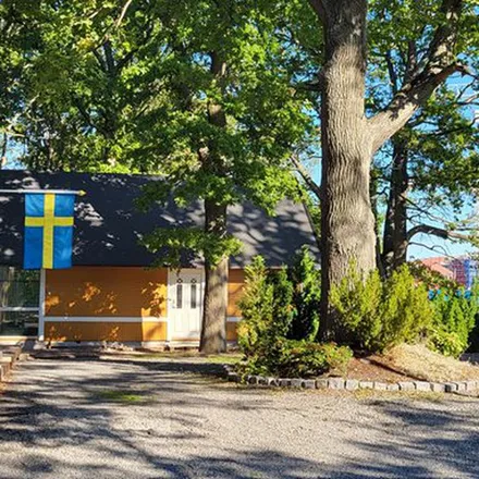 Rent this 6 bed apartment on Notuddskajen in 723 58 Västerås, Sweden
