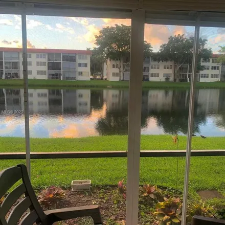 Image 6 - 411 South Hollybrook Drive, Pembroke Pines, FL 33025, USA - Apartment for rent