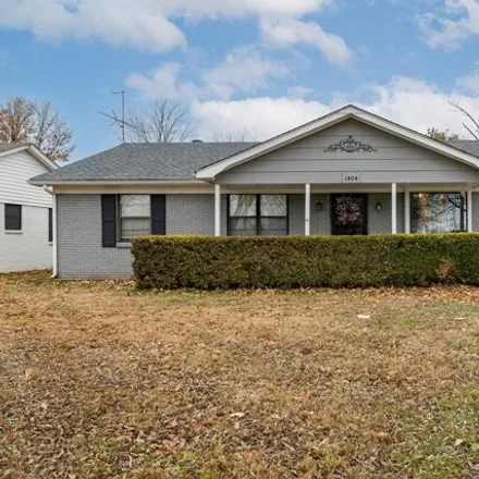 Buy this 4 bed house on 1274 Mayberry Cove in West Memphis, AR 72301