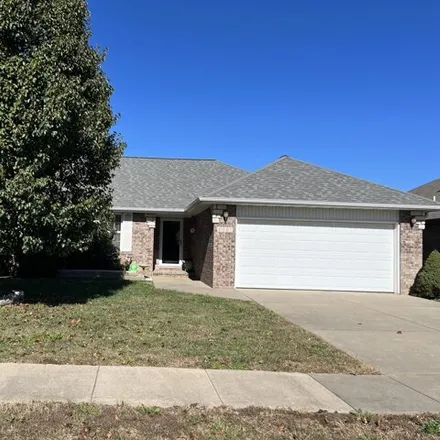 Buy this 3 bed house on 4323 West Colby Street in Springfield, MO 65802