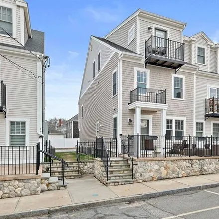 Buy this 1 bed condo on 25 Howland Street in Plymouth, MA 02360