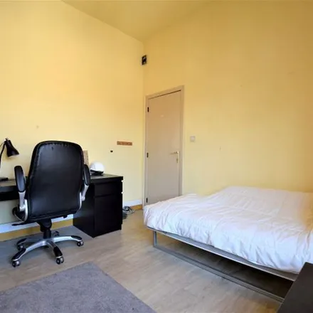 Rent this 1 bed apartment on Gravenbolwerkstraat 5 in 9000 Ghent, Belgium