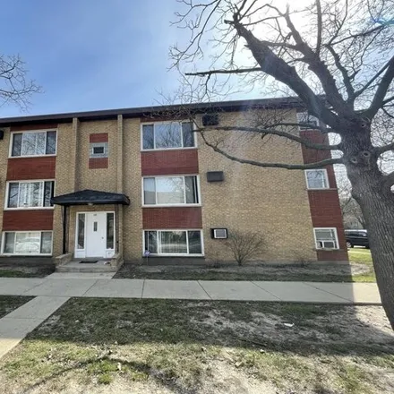Buy this studio house on 400 East 109th Street in Chicago, IL 60628