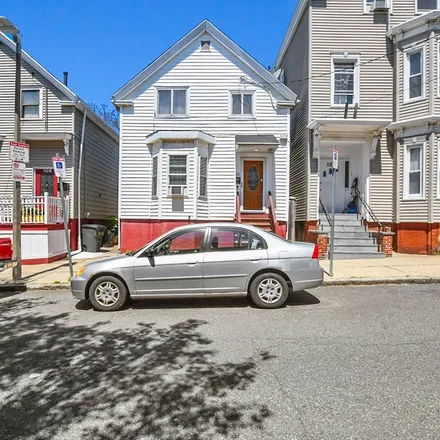 Image 1 - 110 Eutaw Street, Boston MA 02128 - House for sale