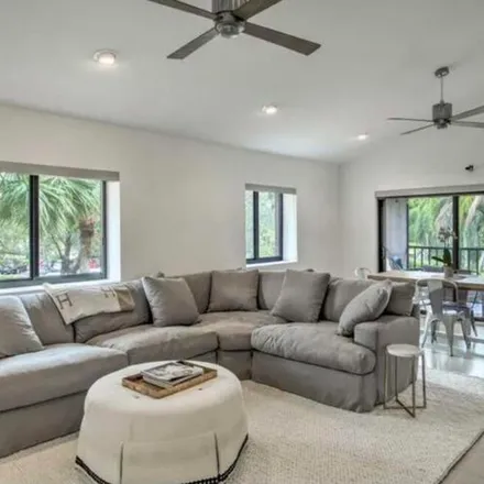 Image 5 - Duncan Circle, Palm Beach Gardens, FL 33418, USA - Apartment for rent
