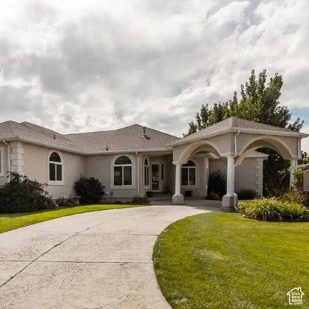 Buy this 5 bed house on 5819 West Oakview Drive in Highland, UT 84003