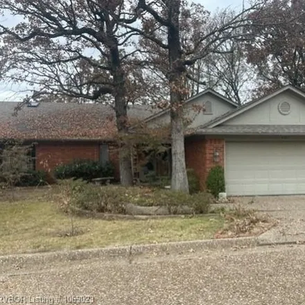 Buy this 3 bed house on 3007 Gary Street in Fort Smith, AR 72901