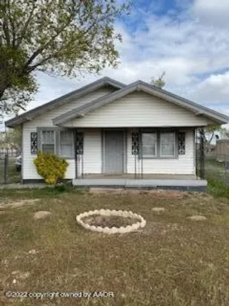 Buy this 2 bed house on 1205 North Pierce Street in Amarillo, TX 79107
