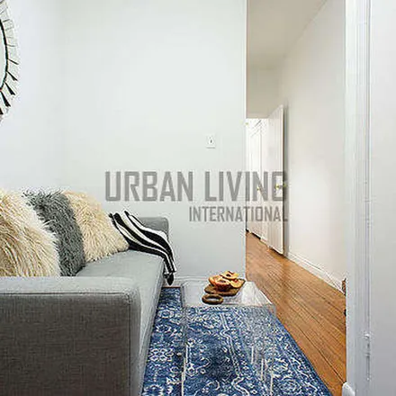 Rent this 2 bed apartment on York Avenue & East 84th Street in York Avenue, New York
