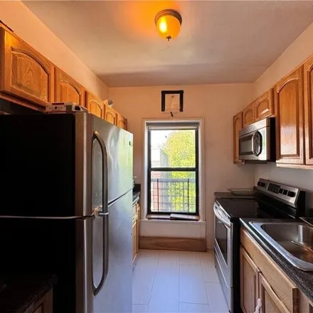 Image 5 - 30 Clinton Place, City of New Rochelle, NY 10801, USA - Apartment for sale