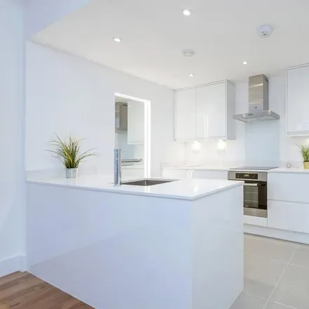 Rent this 1 bed apartment on Grove End Road in London, NW8 9BS