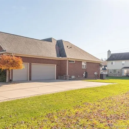 Image 9 - 27259 Jessica Lane, Brownstown Charter Township, MI 48134, USA - House for sale