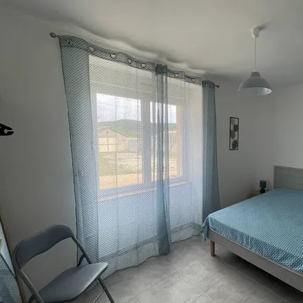 Rent this 3 bed apartment on 07460 Saint-Sauveur-de-Cruzières