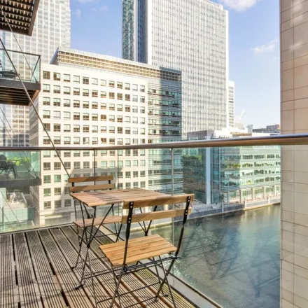 Image 6 - East Wintergarden, 45 Bank Street, Canary Wharf, London, E14 5NY, United Kingdom - Apartment for rent