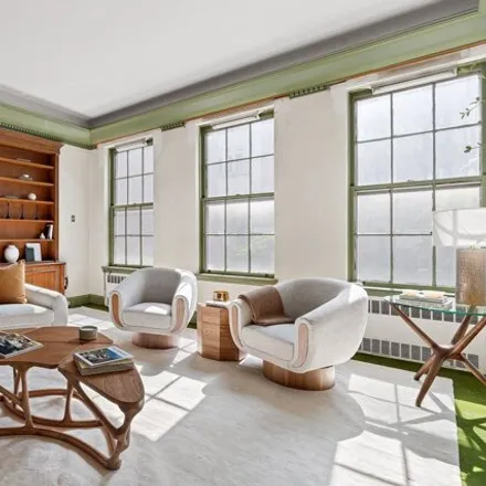 Image 5 - 10 East 82nd Street, New York, NY 10028, USA - Townhouse for sale