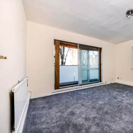 Rent this 4 bed room on Swiss Cottage School in Avenue Road, London