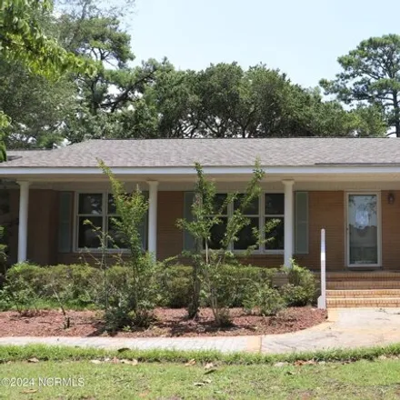 Rent this 3 bed house on 207 Gemini Ct in Cape Carteret, North Carolina