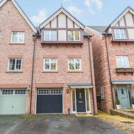 Rent this 4 bed townhouse on 4 Thurstan Place in Chorley, PR7 3FS