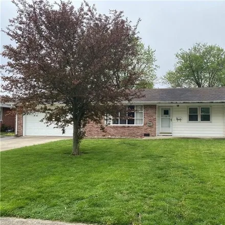 Buy this 3 bed house on 1111 Annis Avenue in Mattoon, IL 61938