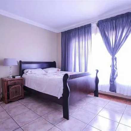 Image 5 - Rooihartbees Avenue, Heatherdale, Pretoria, 0155, South Africa - Apartment for rent
