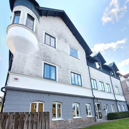 Rent this 3 bed apartment on Riddaregatan in 523 30 Ulricehamn, Sweden