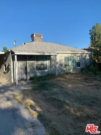 Buy this 5 bed house on 623 West Oldfield Street in Lancaster, CA 93534