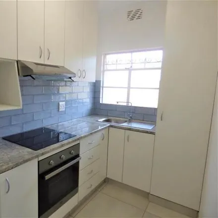 Image 4 - Reddam House Atlantic Seaboard, Cavalcade Road, Cape Town Ward 115, Cape Town, 8005, South Africa - Apartment for rent