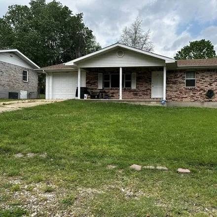 Buy this 3 bed house on 2057 Wasson Drive in Poplar Bluff, MO 63901