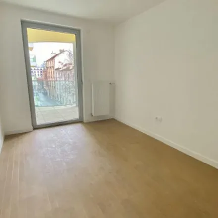 Rent this 3 bed apartment on 26 Rue de la Cerisaie in 92150 Suresnes, France