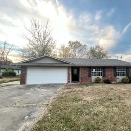 Buy this 3 bed house on 1089 Brown Street in Sallisaw, OK 74955