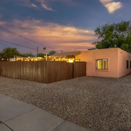 Buy this studio house on 3632 E Monte Vista Dr in Tucson, Arizona