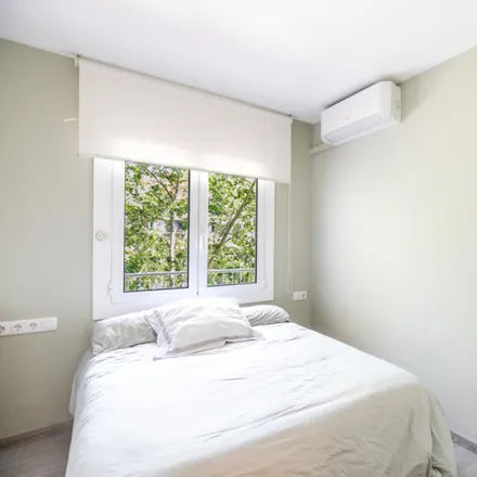 Rent this 3 bed apartment on Avinguda de Roma in 133, 135