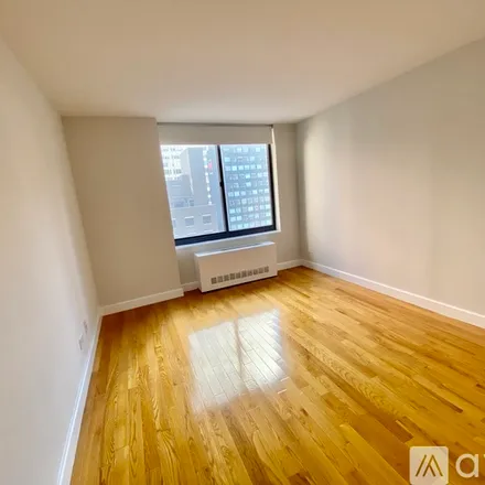 Image 6 - W 48th St, Unit 18P - Apartment for rent