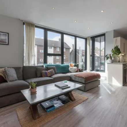 Buy this 2 bed apartment on Comerford Road in Londres, London