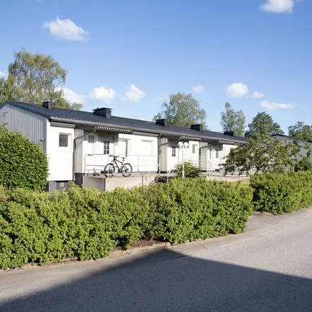 Rent this 1 bed apartment on Gäsene café in Hövägen, Ringvägen
