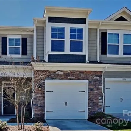 Buy this 3 bed house on Chicory Trace in Lake Wylie, York County