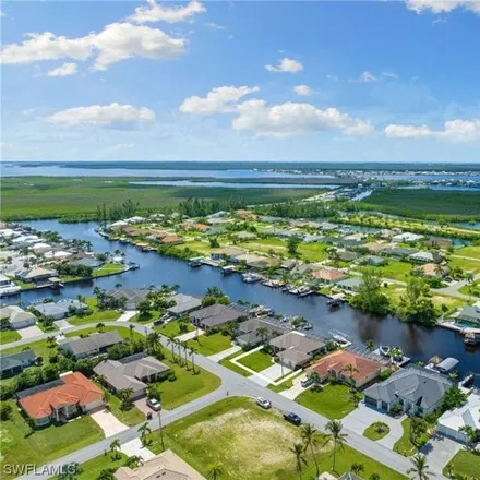 Image 4 - 414 Sw 38th Ave, Cape Coral, Florida, 33991 - House for sale