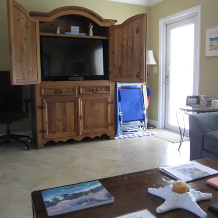 Rent this 1 bed apartment on 29 River Drive in Ocean Ridge, Palm Beach County