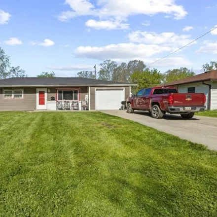 Image 1 - 322 Lynwood Drive, New Whiteland, IN 46184, USA - House for sale