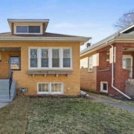 Buy this 2 bed house on 2034 Darrow Avenue in Evanston, IL 60201
