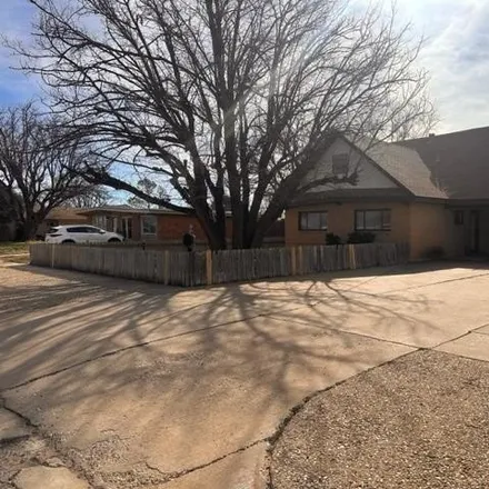 Buy this 5 bed house on 1434 East Tate Street in Brownfield, TX 79316