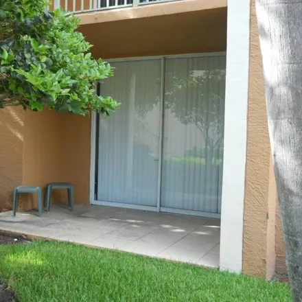 Image 9 - Wildwood Lakes Boulevard, Collier County, FL 34104, USA - Condo for rent