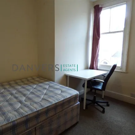 Image 5 - 7 Stretton Road, Leicester, LE3 6BL, United Kingdom - Townhouse for rent