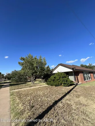 Buy this 3 bed house on 929 Crockett Street in Amarillo, TX 79102